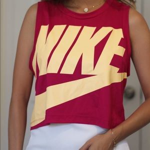 🌈3 for $15 SALE✨ Nike Sportswear Essential Tank
